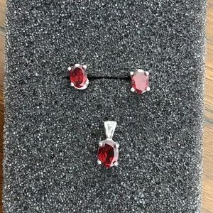.925 Garnet Earrings & Pendant